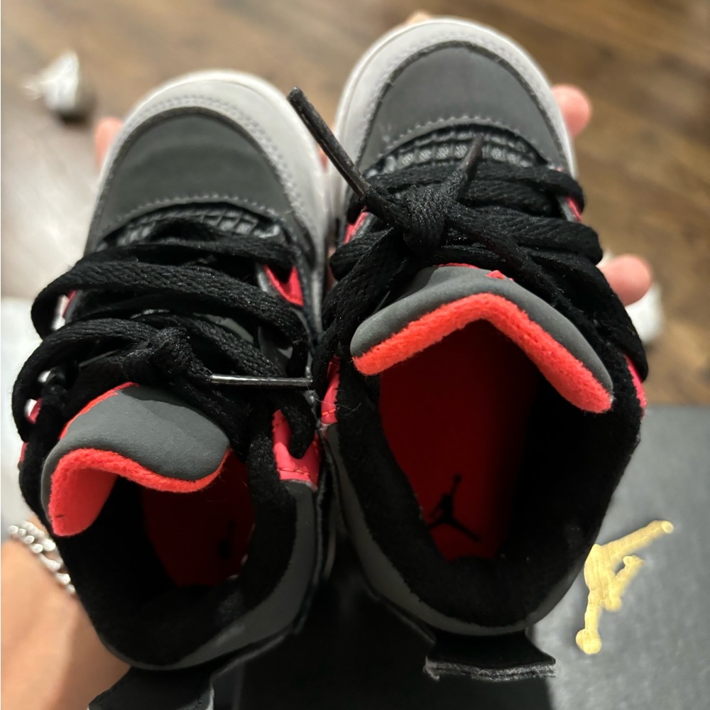 Jordan 4 Retro TD Black Red Gray Sneakers - Picture 8 of 10